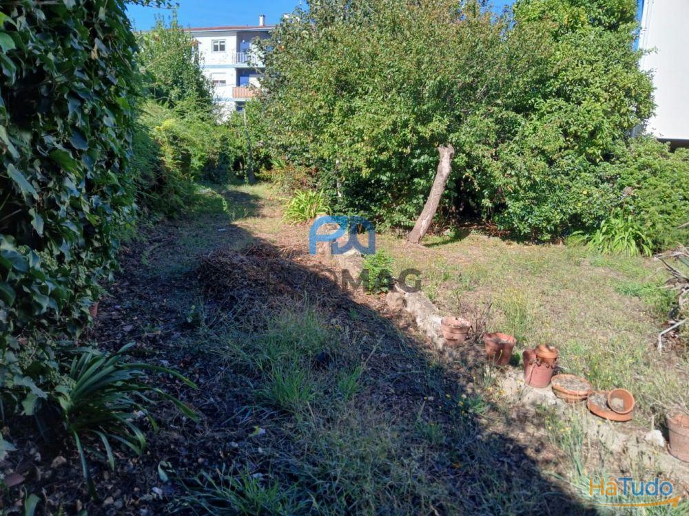 Moradia com jardim Moradia com jardim