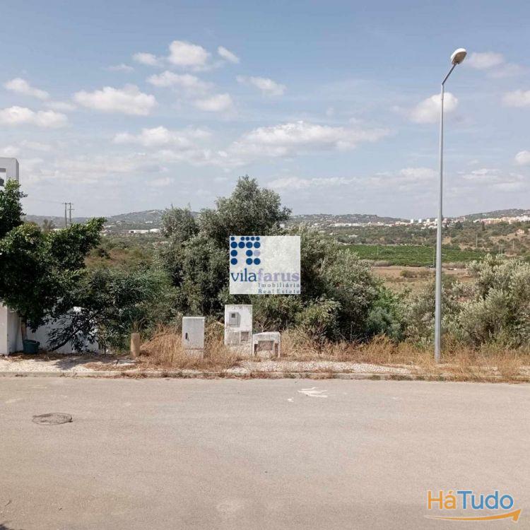 Terreno de 788m2 com projecto aprovado para moradia de luxo Terreno de 788m2 com projecto aprovado para moradia de luxo