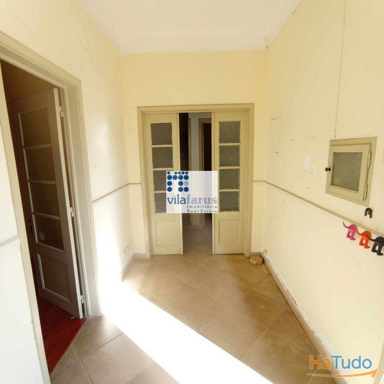 Fabulosa casa tradicional com amplo quintal no centro de Faro Fabulosa casa tradicional com amplo quintal no centro de Faro