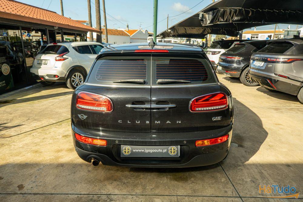 MINI Clubman . MINI Clubman .