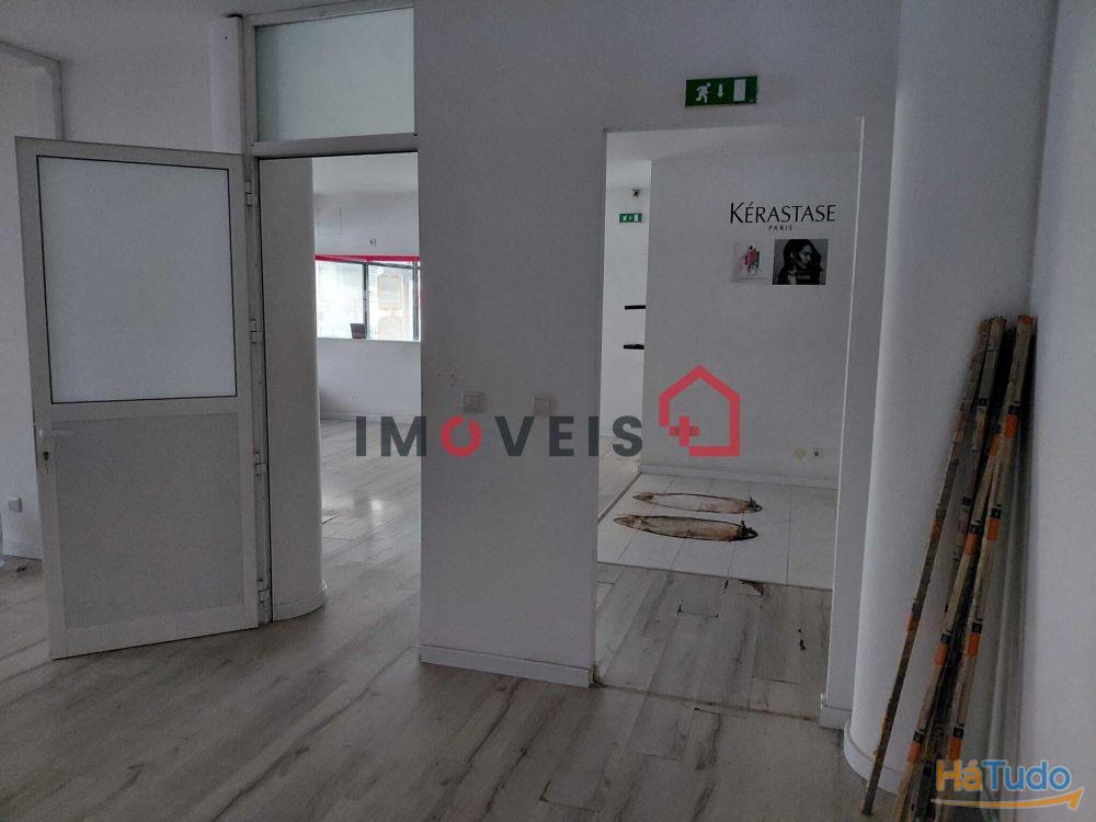 Loja centro da cidade com garagem! Loja centro da cidade com garagem!