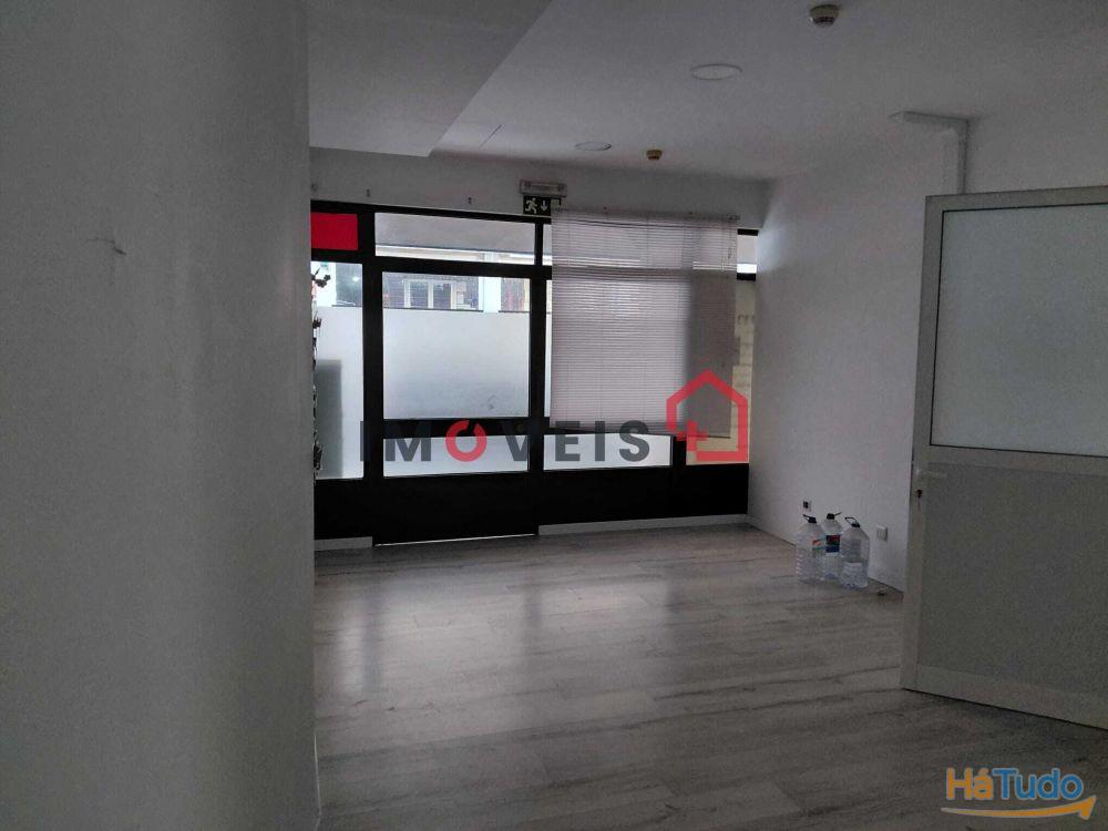 Loja centro da cidade com garagem! Loja centro da cidade com garagem!