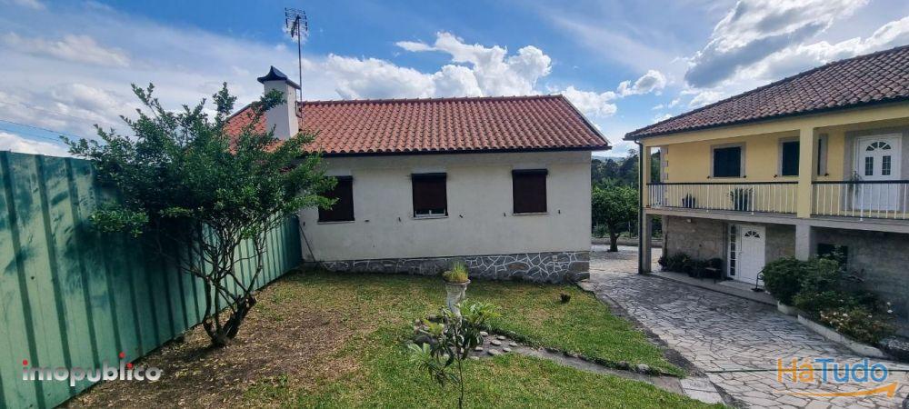 Moradia bifamiliar, para venda, Arcos de Valdevez - Guilhadeses e Santar Moradia bifamiliar, para venda, Arcos de Valdevez - Guilhadeses e Santar