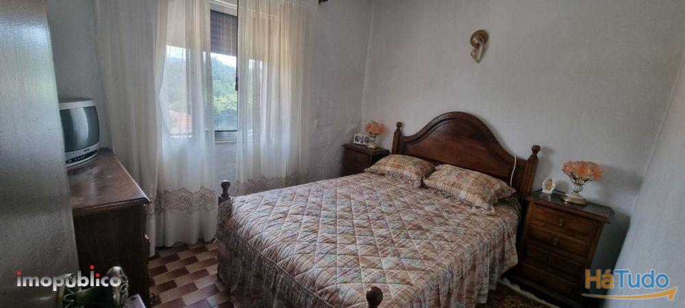 Moradia bifamiliar, para venda, Arcos de Valdevez - Guilhadeses e Santar Moradia bifamiliar, para venda, Arcos de Valdevez - Guilhadeses e Santar