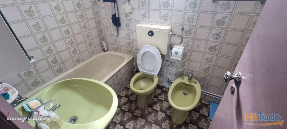 Moradia bifamiliar, para venda, Arcos de Valdevez - Guilhadeses e Santar Moradia bifamiliar, para venda, Arcos de Valdevez - Guilhadeses e Santar