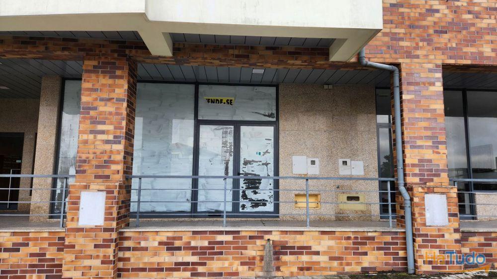 Arrenda-se Loja São Mamede de Coronado Arrenda-se Loja São Mamede de Coronado