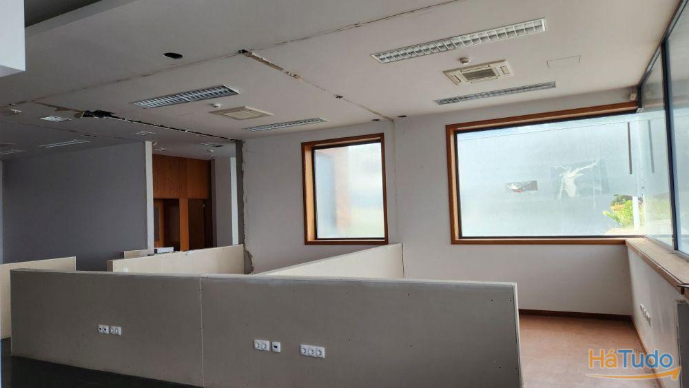 Arrenda-se Loja São Mamede de Coronado Arrenda-se Loja São Mamede de Coronado