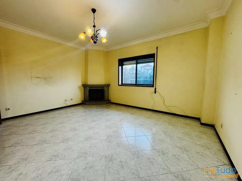 Apartamento T3-2 wcs-L.gar.gondomar Apartamento T3-2 wcs-L.gar.gondomar