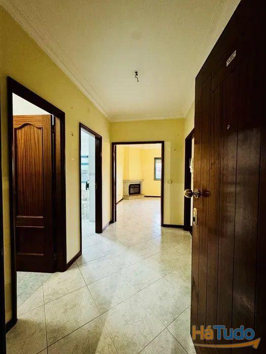 Apartamento T3-2 wcs-L.gar.gondomar Apartamento T3-2 wcs-L.gar.gondomar