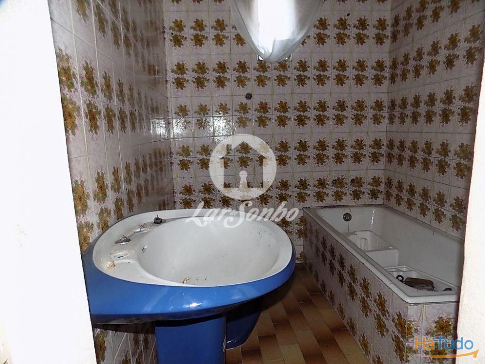 M4 individual p/restauro + GF(2carros), área total terreno 3.398m2 - Trofa M4 individual p/restauro + GF(2carros), área total terreno 3.398m2 - Trofa