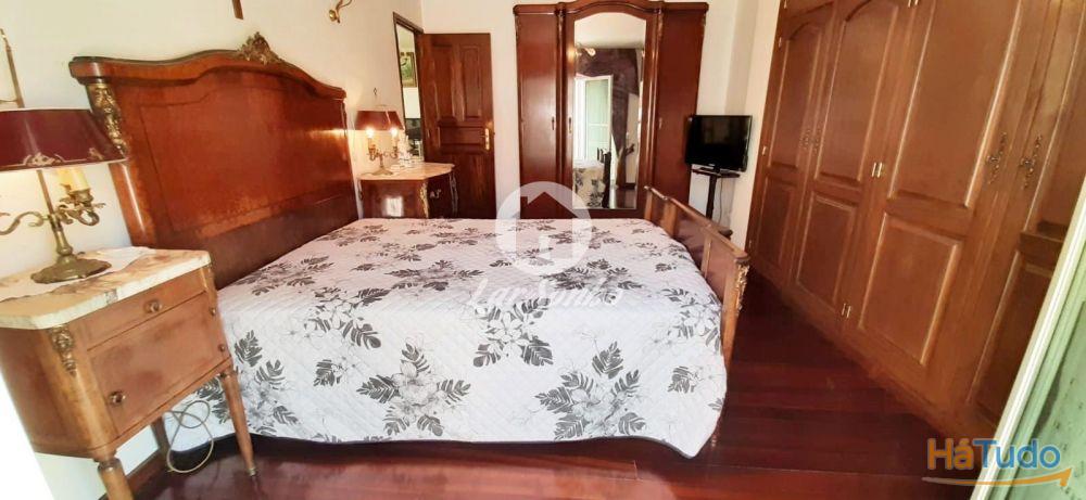 Moradia T4 com loja no R/C no centro da Póvoa de Varzim Moradia T4 com loja no R/C no centro da Póvoa de Varzim