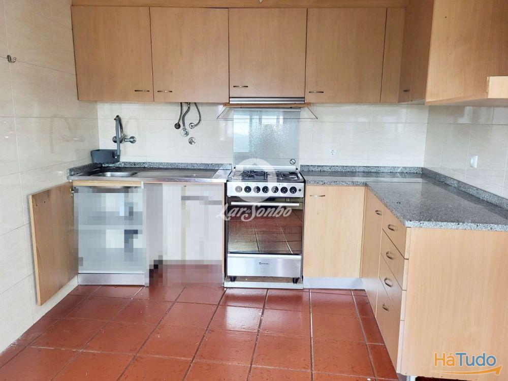 2 Moradias independentes T3 e T2 c/1000m2 em Rates, Póvoa de Varzim 2 Moradias independentes T3 e T2 c/1000m2 em Rates, Póvoa de Varzim