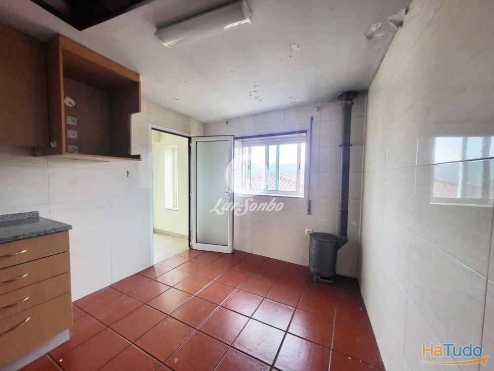 2 Moradias independentes T3 e T2 c/1000m2 em Rates, Póvoa de Varzim 2 Moradias independentes T3 e T2 c/1000m2 em Rates, Póvoa de Varzim