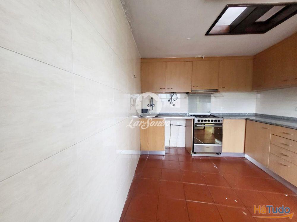 2 Moradias independentes T3 e T2 c/1000m2 em Rates, Póvoa de Varzim 2 Moradias independentes T3 e T2 c/1000m2 em Rates, Póvoa de Varzim