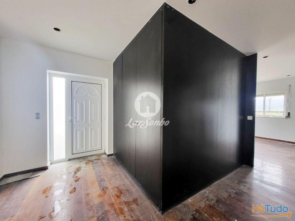 2 Moradias independentes T3 e T2 c/1000m2 em Rates, Póvoa de Varzim 2 Moradias independentes T3 e T2 c/1000m2 em Rates, Póvoa de Varzim