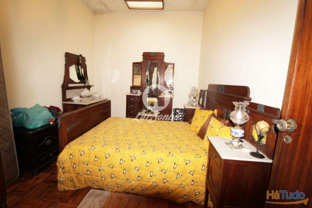 Moradia T6 c/ negócio no R/C no centro de Vila do Conde Moradia T6 c/ negócio no R/C no centro de Vila do Conde