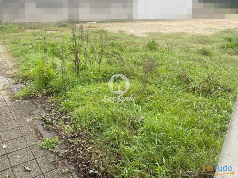 Terreno para construção com 336m2 em São Mamede, Trofa Terreno para construção com 336m2 em São Mamede, Trofa