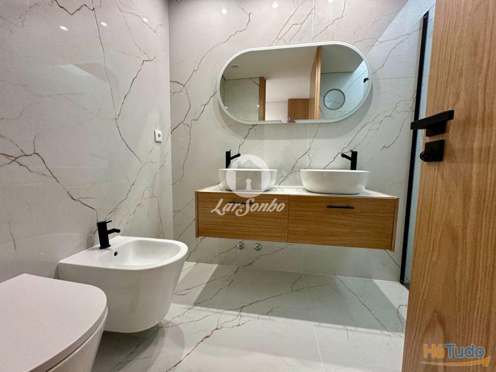 Moradia Moderna T2 a 200m da Praia de Aver-o-Mar! Moradia Moderna T2 a 200m da Praia de Aver-o-Mar!