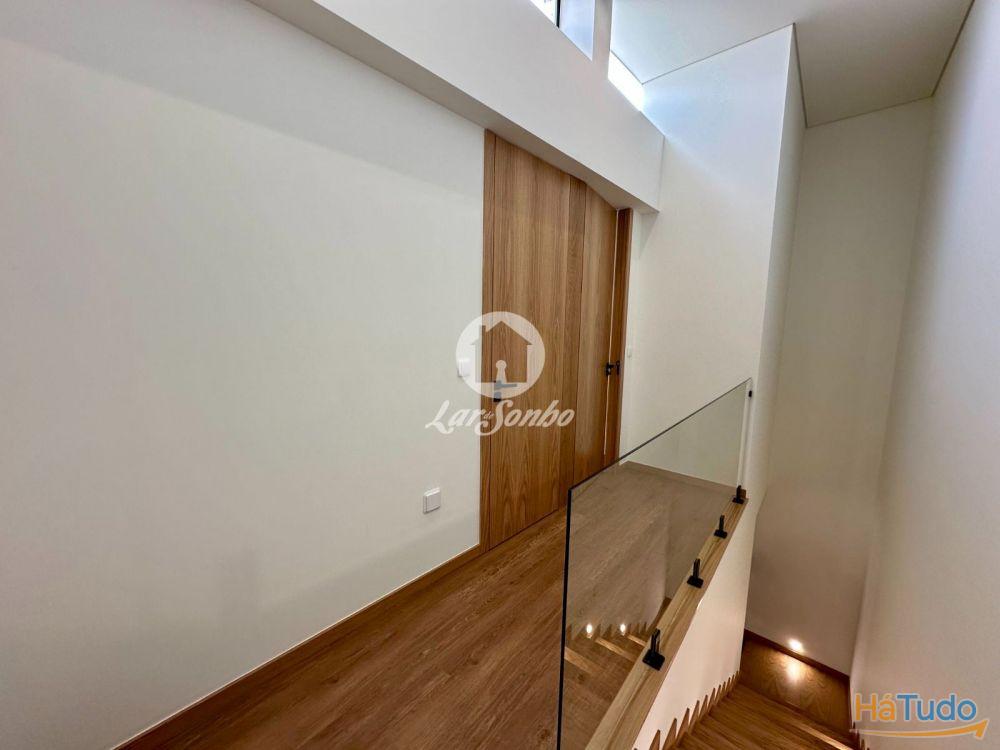 Moradia Moderna T2 a 200m da Praia de Aver-o-Mar! Moradia Moderna T2 a 200m da Praia de Aver-o-Mar!