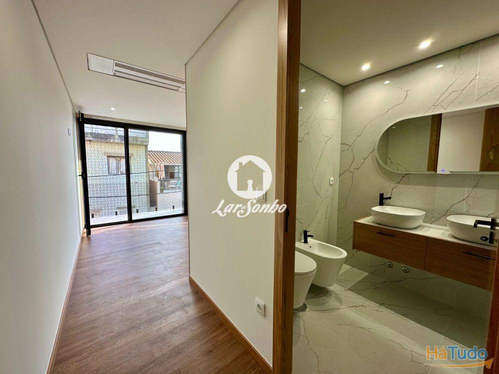 Moradia Moderna T2 a 200m da Praia de Aver-o-Mar! Moradia Moderna T2 a 200m da Praia de Aver-o-Mar!