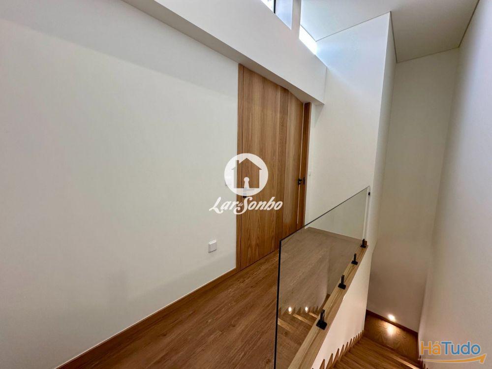 Moradia Moderna T2 a 200m da Praia de Aver-o-Mar! Moradia Moderna T2 a 200m da Praia de Aver-o-Mar!