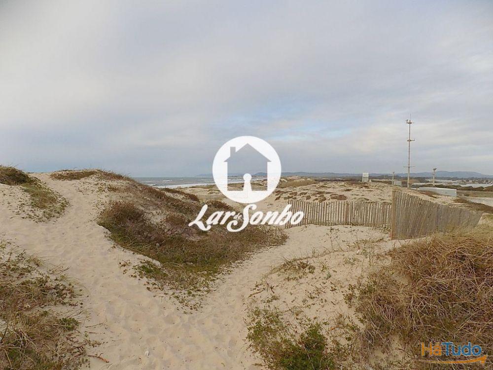 Terreno p/ construção de moradia c/ 301m2 na 1ª Linha de mar na Povoa de Varzim Terreno p/ construção de moradia c/ 301m2 na 1ª Linha de mar na Povoa de Varzim