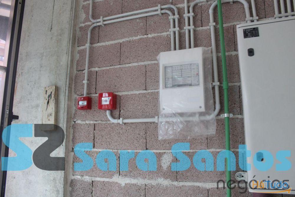 Loja Nova C/ 74m2 e Wc Privativo e Lugar de Garagem centro Vila Nova Gaia Loja Nova C/ 74m2 e Wc Privativo e Lugar de Garagem centro Vila Nova Gaia