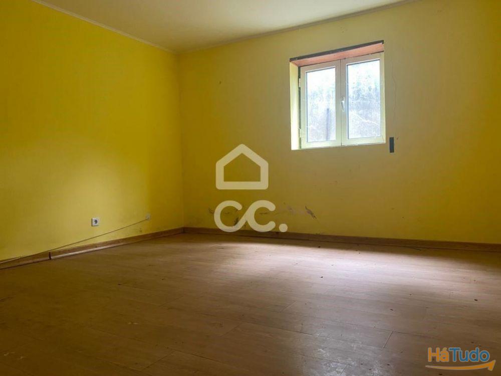 Moradia T3 em Casais e Alviobeira Moradia T3 em Casais e Alviobeira