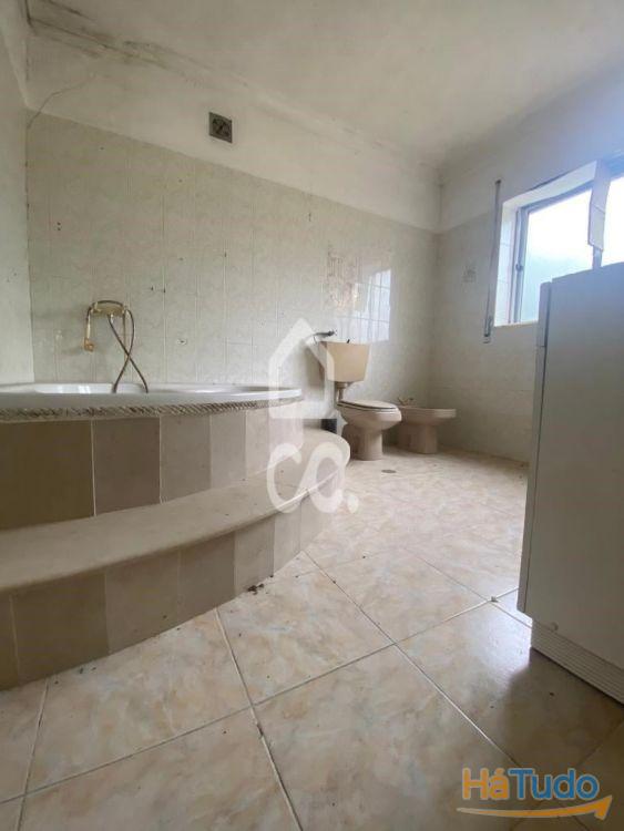 Moradia T3 em Casais e Alviobeira Moradia T3 em Casais e Alviobeira