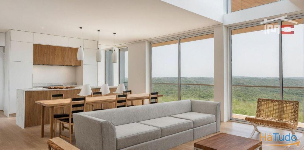 Terreno Urbano com Projecto Aprovado para Moradia Geminada Terreno Urbano com Projecto Aprovado para Moradia Geminada