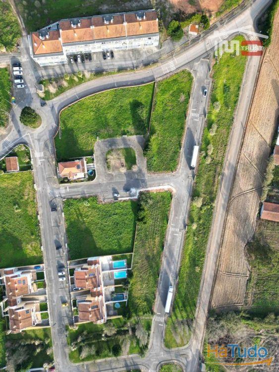 Terreno Urbano com Projecto Aprovado para Moradia Geminada Terreno Urbano com Projecto Aprovado para Moradia Geminada