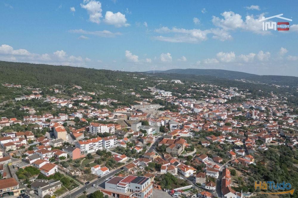 TERRENO URBANO COM AREA DE 1659 M2 PARA CONSTRUÇÃO EM MIRA DE AIRE PORTO DE MOS TERRENO URBANO COM AREA DE 1659 M2 PARA CONSTRUÇÃO EM MIRA DE AIRE PORTO DE MOS