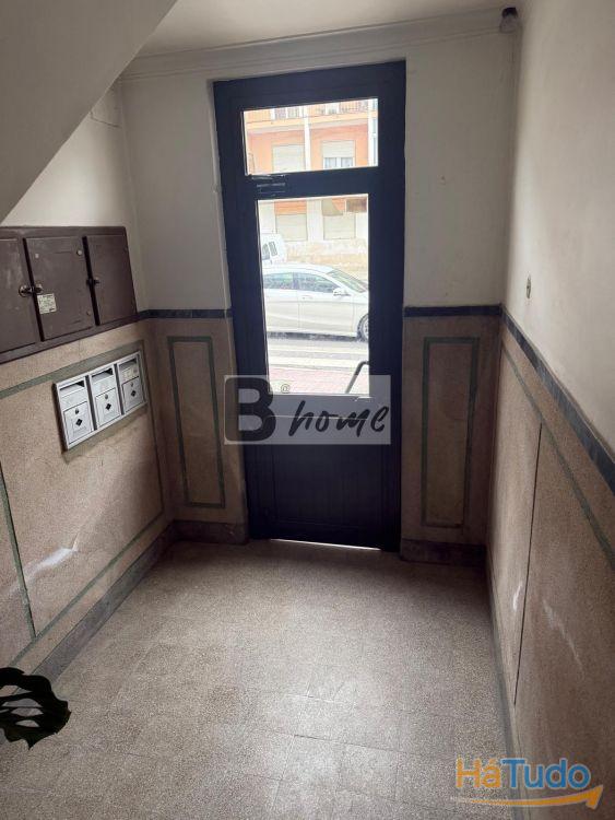 Apartamento T2 na Torre da Marinha Apartamento T2 na Torre da Marinha