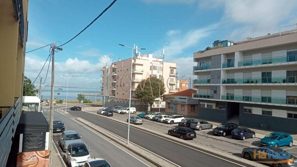 Apartamento T4 com vista rio e estacionamento duplo Onde o conforto encontra o horizonte Apartamento T4 com vista rio e estacionamento duplo Onde o conforto encontra o horizonte