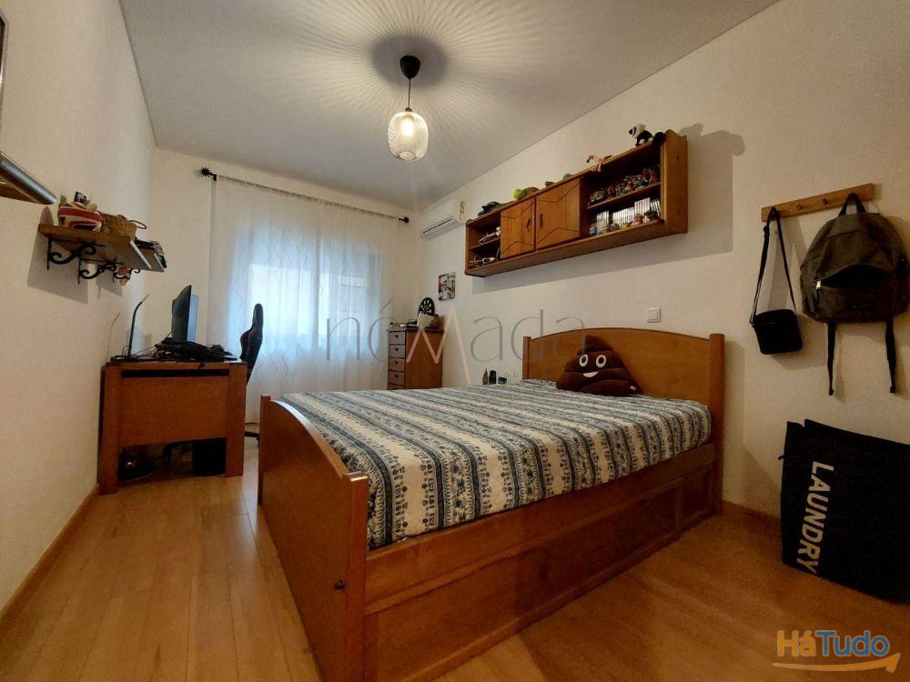 Apartamento T4 com vista rio e estacionamento duplo Onde o conforto encontra o horizonte Apartamento T4 com vista rio e estacionamento duplo Onde o conforto encontra o horizonte