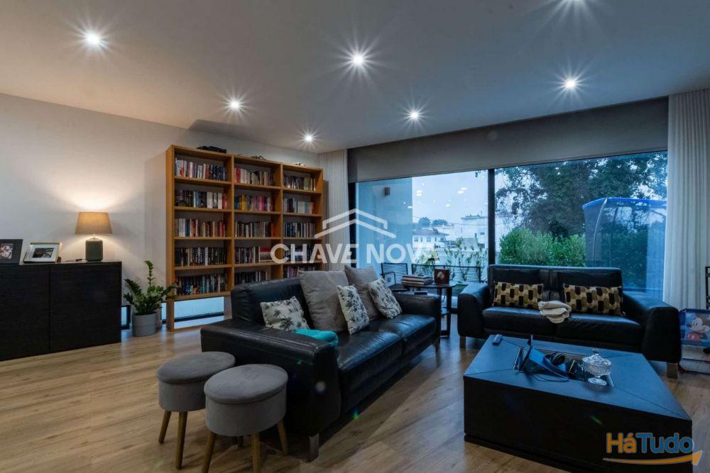 Moradia T4 de Luxo em Milheirós Moradia T4 de Luxo em Milheirós
