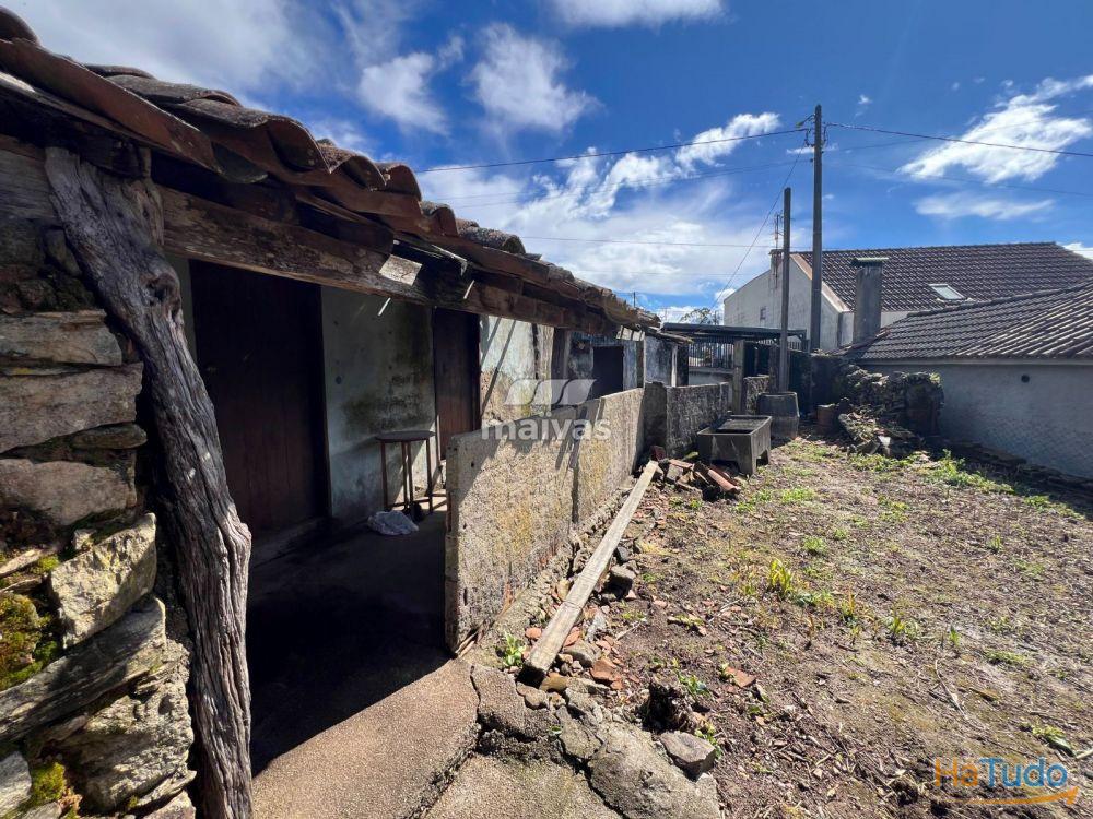 Moradia em pedra para recuperar em Moure, Vila Verde Moradia em pedra para recuperar em Moure, Vila Verde