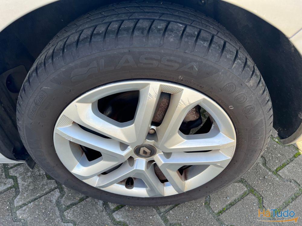 Renault Megane Sport Tourer 1.5 dCi Bose Edition EDC Renault Megane Sport Tourer 1.5 dCi Bose Edition EDC