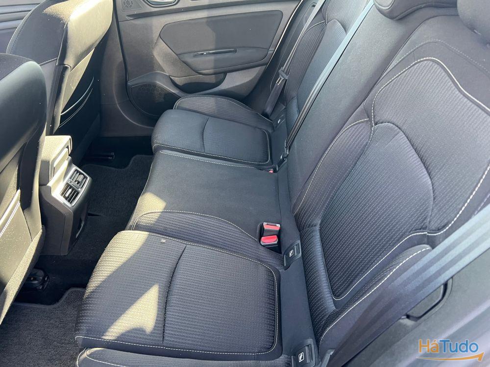 Renault Megane Sport Tourer 1.5 dCi Bose Edition EDC Renault Megane Sport Tourer 1.5 dCi Bose Edition EDC