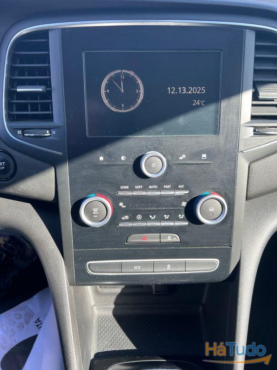 Renault Megane Sport Tourer 1.5 dCi Bose Edition EDC Renault Megane Sport Tourer 1.5 dCi Bose Edition EDC