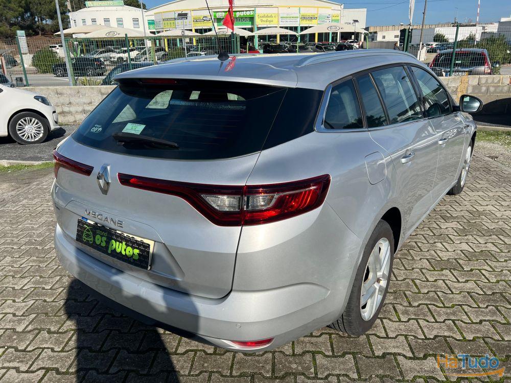 Renault Megane Sport Tourer 1.5 dCi Bose Edition EDC Renault Megane Sport Tourer 1.5 dCi Bose Edition EDC