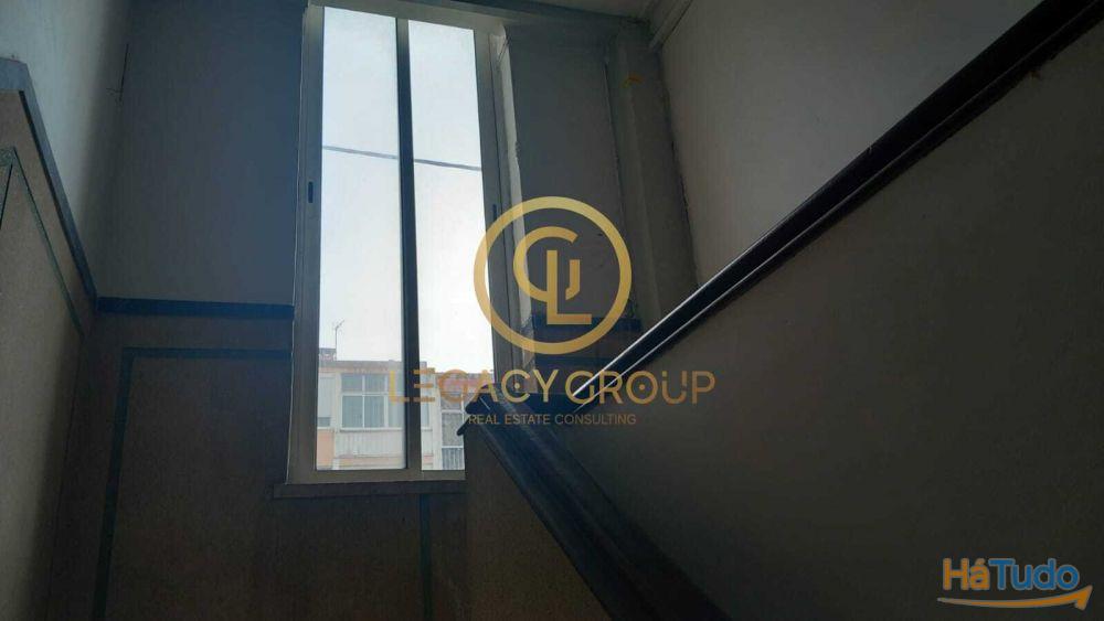 ANDAR T2+1 Em TORRE DA MARINHA ANDAR T2+1 Em TORRE DA MARINHA