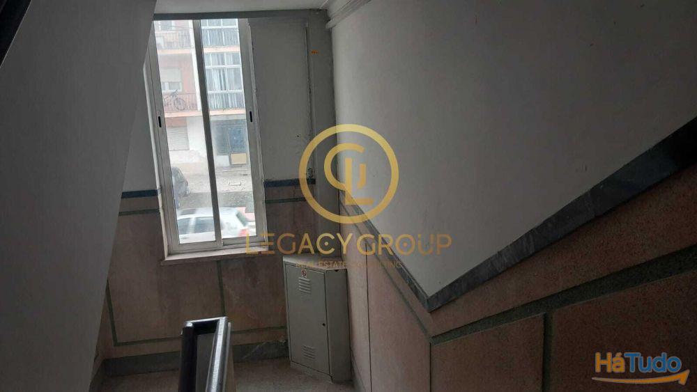 ANDAR T2+1 Em TORRE DA MARINHA ANDAR T2+1 Em TORRE DA MARINHA