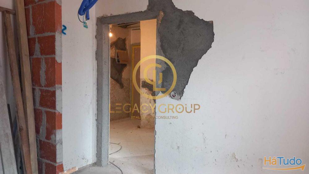 ANDAR T2+1 Em TORRE DA MARINHA ANDAR T2+1 Em TORRE DA MARINHA