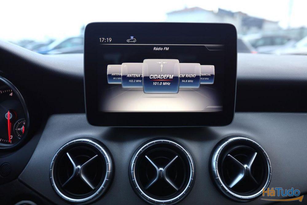 Mercedes-Benz CLA 180 d Urban Mercedes-Benz CLA 180 d Urban
