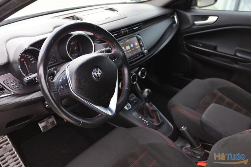 Alfa Romeo Giulietta 1.6 JTDM Sport Alfa Romeo Giulietta 1.6 JTDM Sport