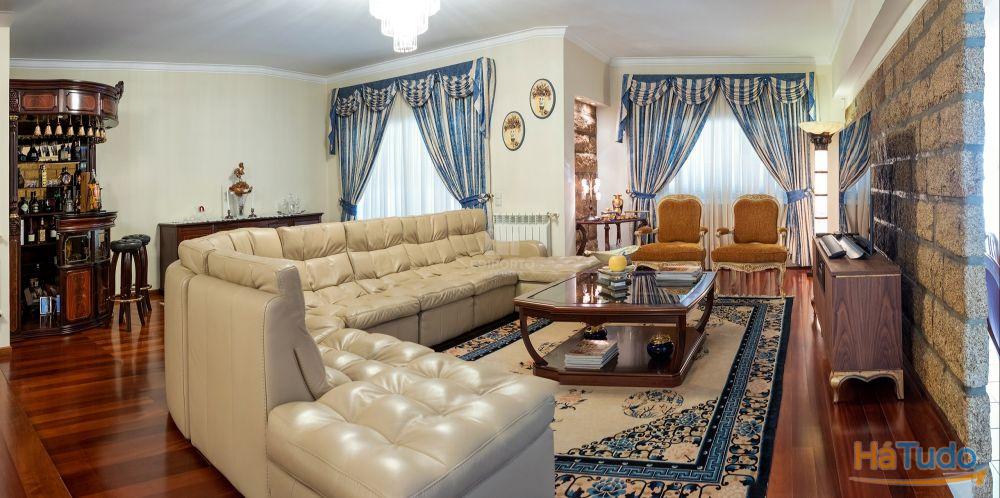 Moradia T6 Exclusiva com terreno de cerca 4.000 m² e Piscina Privada em Lousada Moradia T6 Exclusiva com terreno de cerca 4.000 m² e Piscina Privada em Lousada