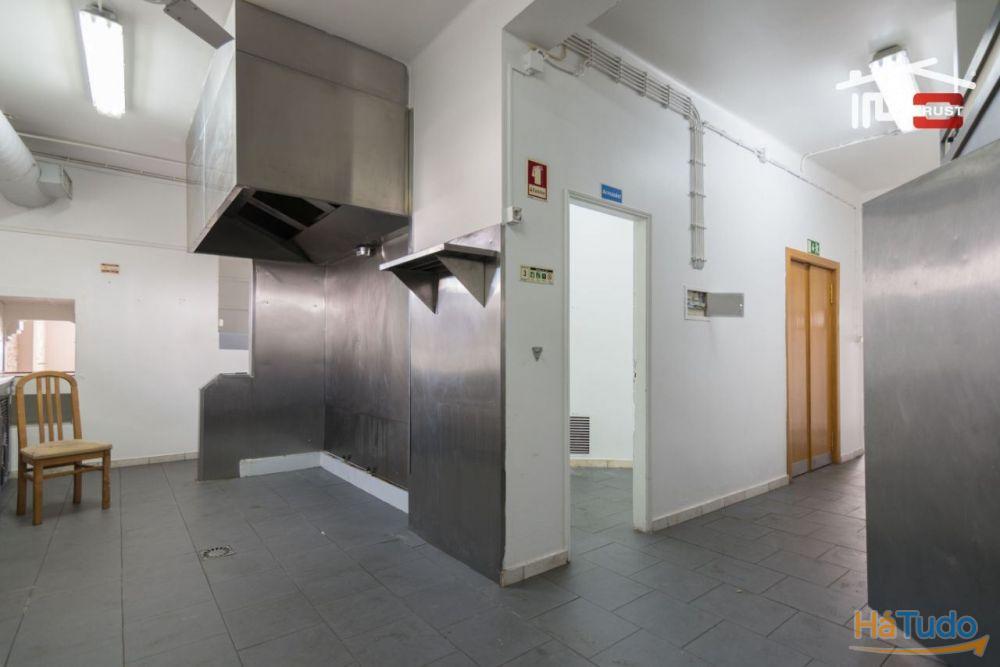 Restaurante com condições de excelência em Ourém Restaurante com condições de excelência em Ourém