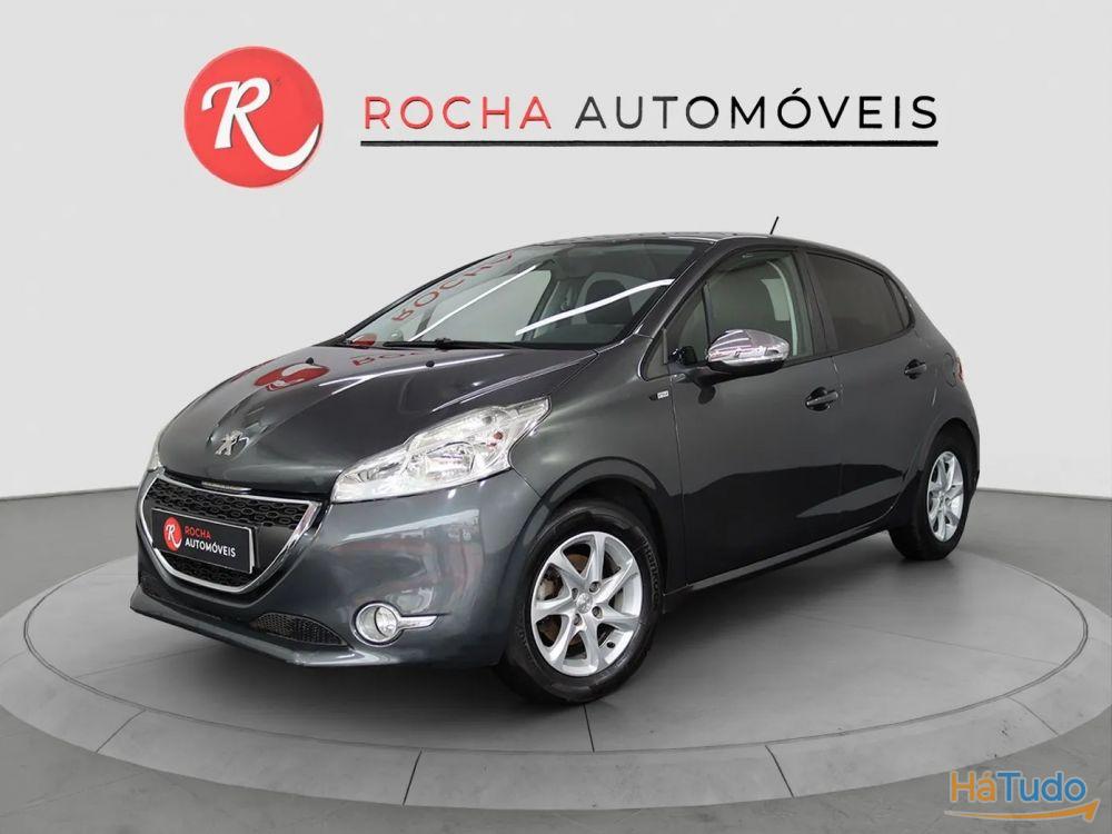 Peugeot 208 1.2 PURETECH STYLE Peugeot 208 1.2 PURETECH STYLE