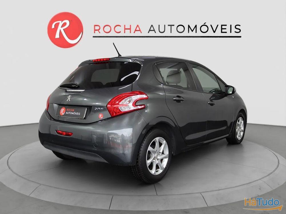 Peugeot 208 1.2 PURETECH STYLE Peugeot 208 1.2 PURETECH STYLE